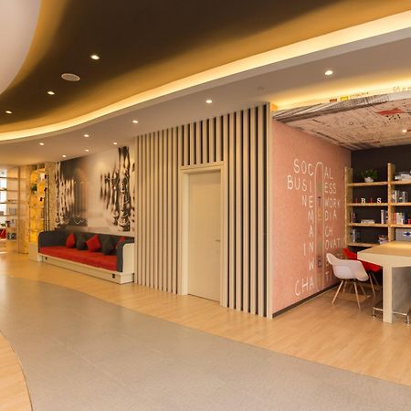 Отель Ibis Shenyang North Station Экстерьер фото