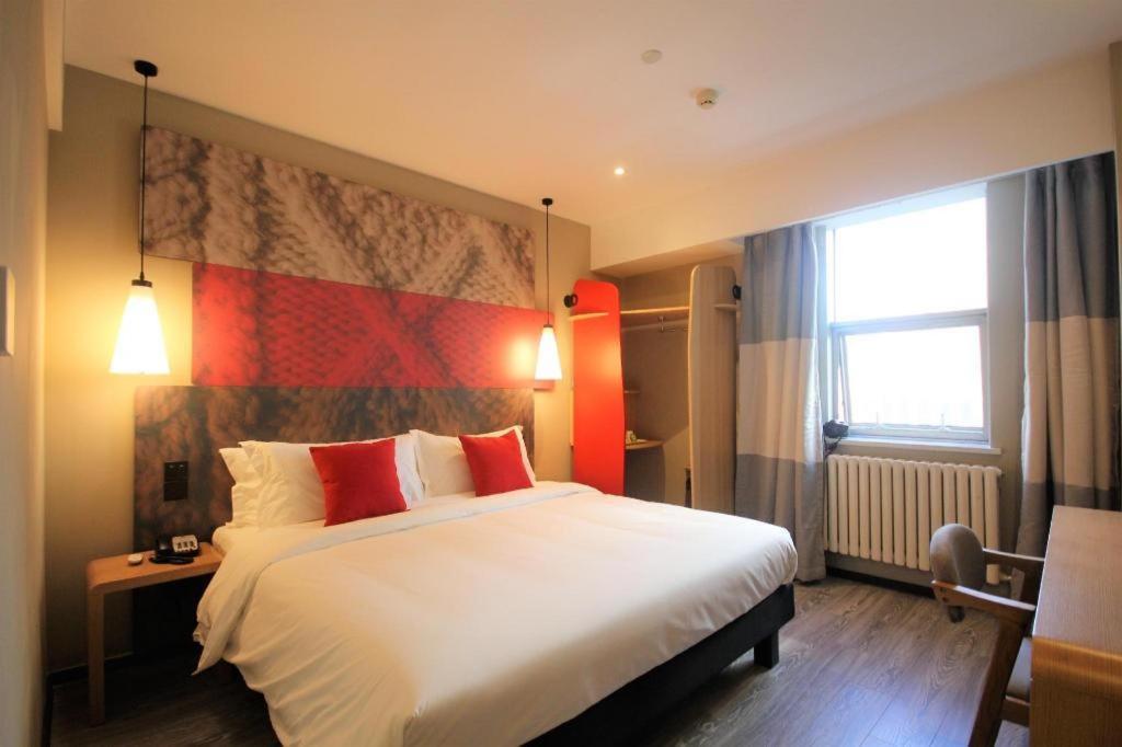 Отель Ibis Shenyang North Station Экстерьер фото