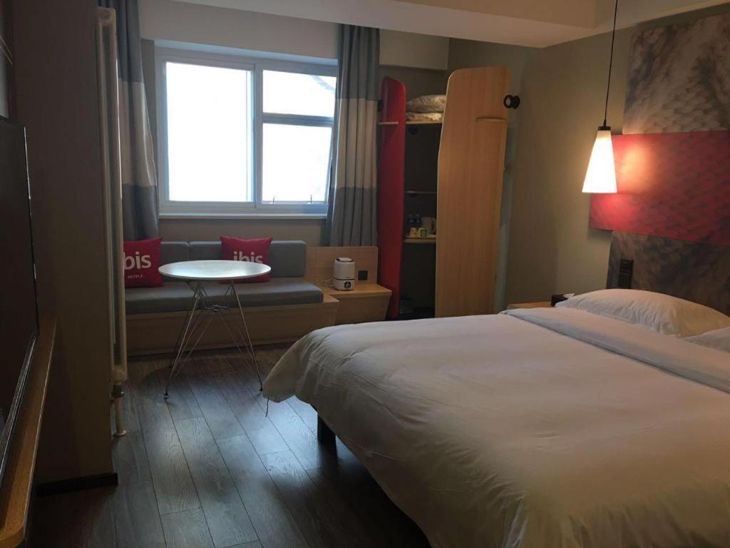 Отель Ibis Shenyang North Station Экстерьер фото