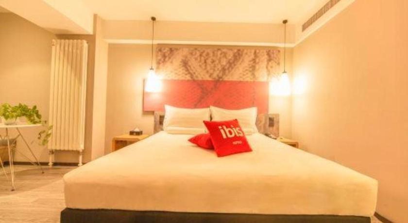 Отель Ibis Shenyang North Station Экстерьер фото